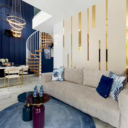 Two-level Apartment, Private Terrace With Jacuzzi Apartment