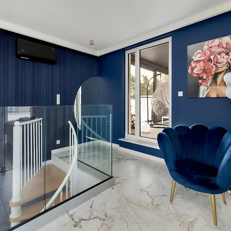 Two-level Apartment, Private Terrace With Jacuzzi Apartment
